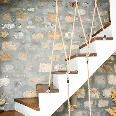 Pyrgali πετρινο πυργακι πατμοσ * Skala (Patmos)