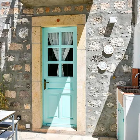 Pyrgali πετρινο πυργακι πατμοσ Сasa de vacaciones