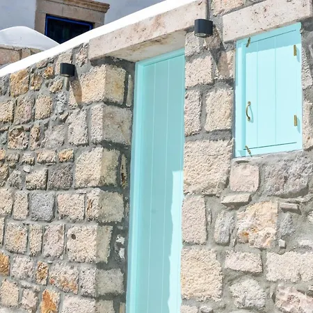 Pyrgali πετρινο πυργακι πατμοσ