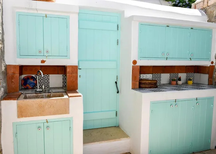 Pyrgali πετρινο πυργακι πατμοσ