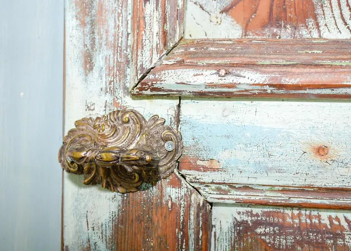 Pyrgali πετρινο πυργακι πατμοσ بيت للعطل