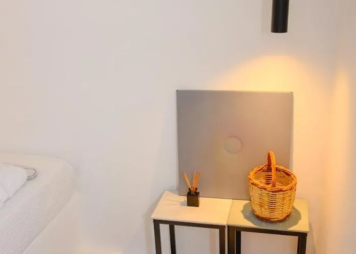 Pyrgali πετρινο πυργακι πατμοσ * سكالا