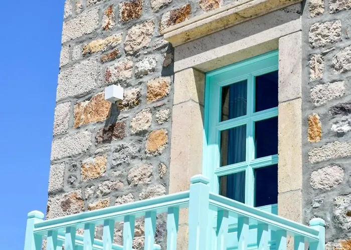 Pyrgali πετρινο πυργακι πατμοσ بيت للعطل